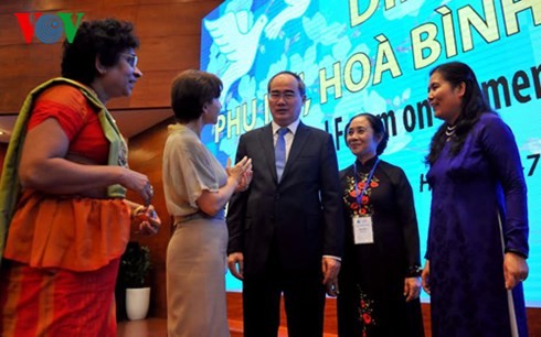 Vietnamese women’s increasing role in society - ảnh 2