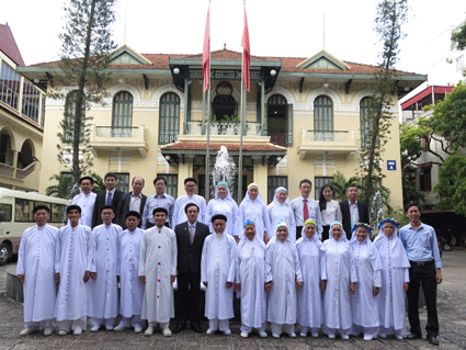 VFF leaders receive Caodaist dignitaries - ảnh 1