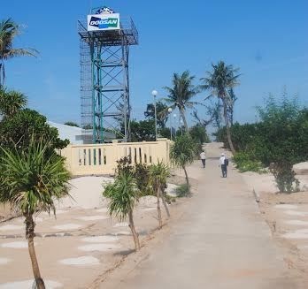 Quang Ngai: Small Islet to get electricity before Tet - ảnh 1