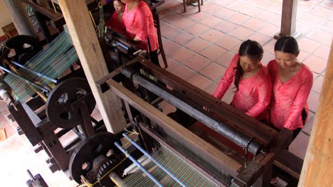 Hoi An to host Vietnam-Asia silk festival - ảnh 1