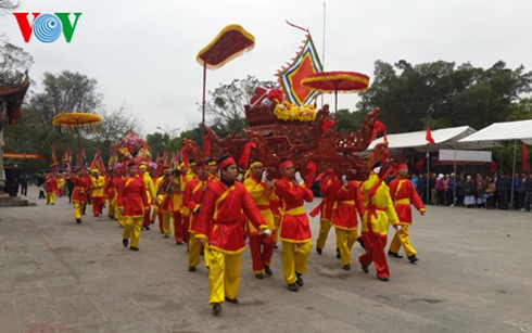 2016 Con Son-Kiep Bac festival opens - ảnh 2