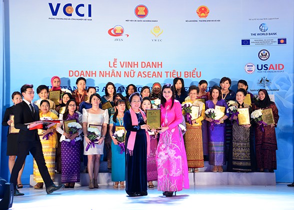 Outstanding ASEAN businesswomen honored - ảnh 1