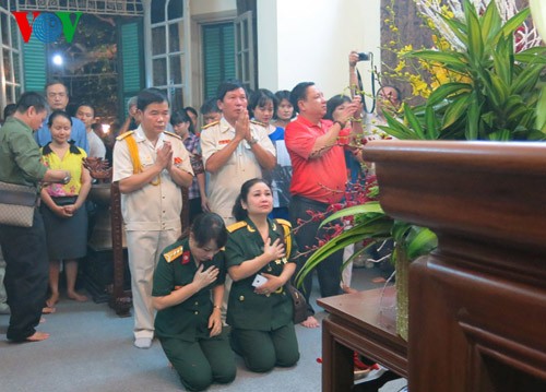 104. Geburtstag des Generals Vo Nguyen Giap an der Hoang Dieu Straße 30 - ảnh 6