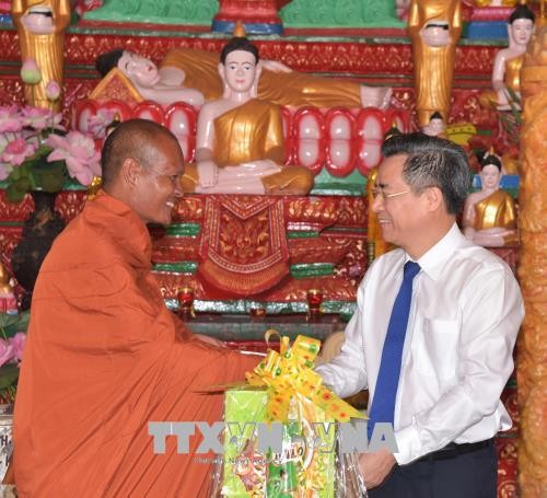 Die Khmer in Soc Trang feiern das Fest Chôl Chnăm Thmây - ảnh 1