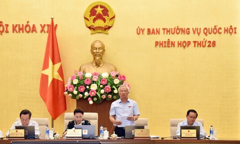 Ständiger Parlamentsausschutz diskutiert Gesetzesentwurf zur Korruptionsbekämpfung - ảnh 1