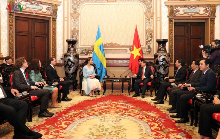 Funktionäre von Ho Chi Minh StadtempfangenKronprinzessin von Schweden - ảnh 1
