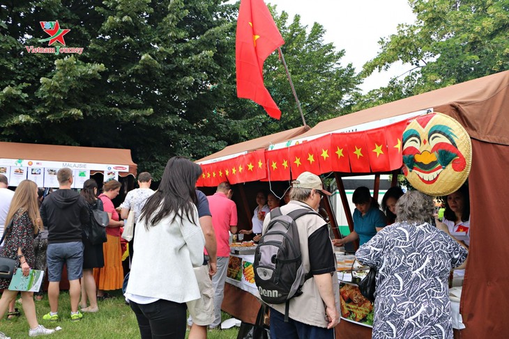 Vietnam nimmt am kulinarischen Kulturfestival in Tschechien teil - ảnh 1