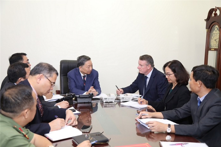 39 Leiche im Container: Vietnam ist bereit, eine Experten-Gruppe nach Großbritannien zu schicken - ảnh 1