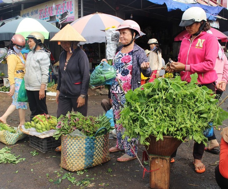 Rückenkörbe der ethnischen Minderheit Ede - ảnh 1