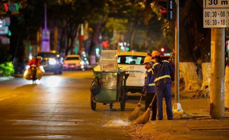 Danang: dynamische Stadt wird wegen COVID-19 stiller - ảnh 18