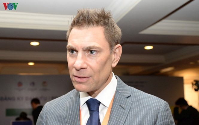 US-Intellektuelle: China verletzt UN-Charta und UN-Seerechtskonvention 1982 - ảnh 1