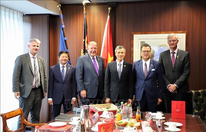 Vietnam ist ein potenzieller Markt für kleine und mittelständische Unternehmen Deutschlands - ảnh 1