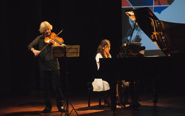 Abendkonzert “Wie Freunde” des berühmten japanischen Dirigenten Honna Tetsuji - ảnh 1