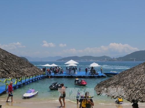 Khanh Hoa will 625 Millionen Euro Umsatz von Tourismus in diesem Jahr erzielen - ảnh 1