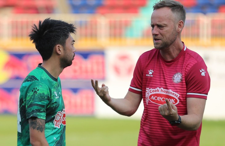 Mehrere ausländische Fußballspieler verlassen V-League - ảnh 1