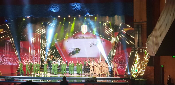 Volkspolizei-Sicheres Schutzschild - ảnh 1