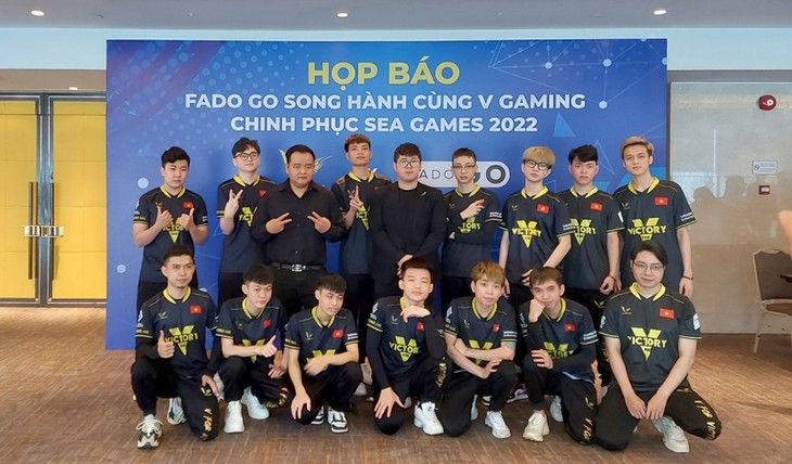 E-Sport begleitet vietnamesischen Sportler bei Sammlung von Goldmedaillen bei SEA Games 31 - ảnh 1