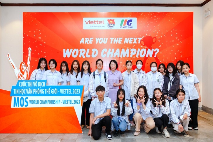 Start der Vorrunde Microsoft Office Specialist World Championship - MOSWC - Viettel 2023 - ảnh 1