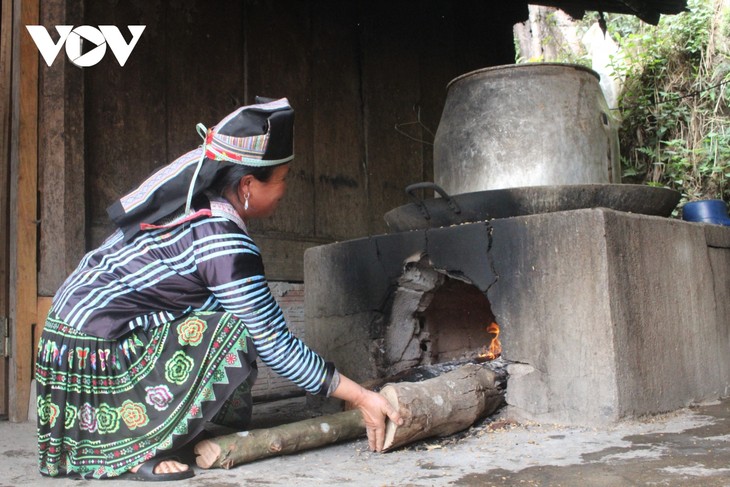 Schnaps Hang Chu – Spezialität aus der Bergregion Son La - ảnh 1