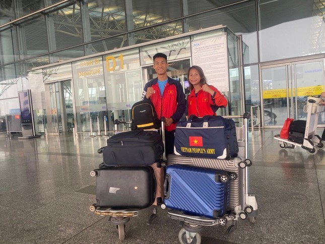 Erste vietnamesische Sportler sind zu den SEA Games in Kambodscha angekommen - ảnh 1