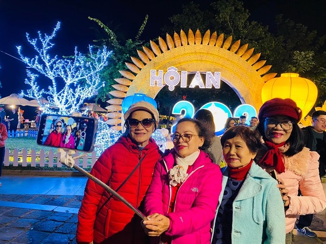 Viele Aktivitäten zum Neujahr 2024 in Hoi An - ảnh 1