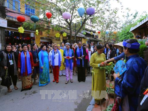 ຫວຽດນາມສ້າງພາບພົດປອດໄພ,ໃກ້ຊິດສະໜິດສະໜົມ, ເຂັ້ມຂຸ້ນໄປດ້ວຍສິສັນວັດທະນຳທຳ - ảnh 1