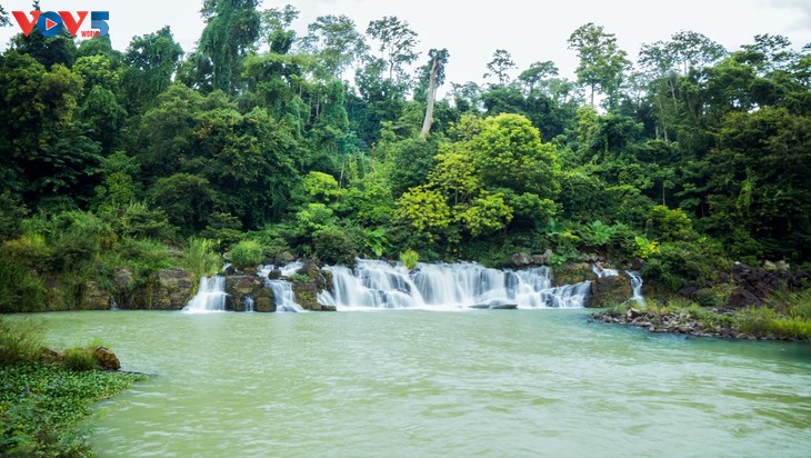 ມາຢ້ຽມຢາມແຂວງດັກລັກ ທ່ຽວຊົມບັນດາຖ້ຳສວຍງາມດັ່ງໃນຝັນ - ảnh 9