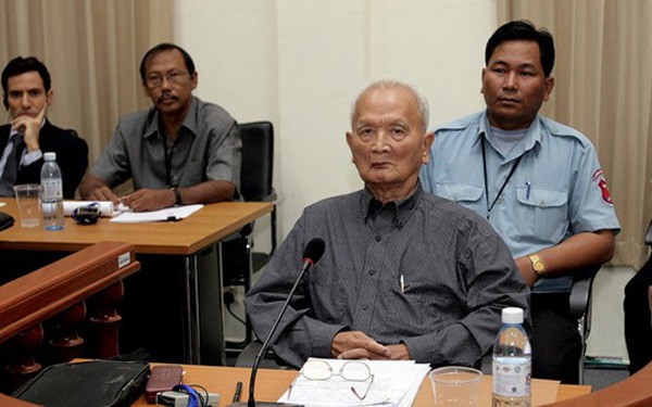 ECCC ປະກາດຫົວໂປ່ຂະແມແດງ Nuon Chea ເສຍຊີວິດລວມອາຍຸໄດ້ 93 ປີ - ảnh 1