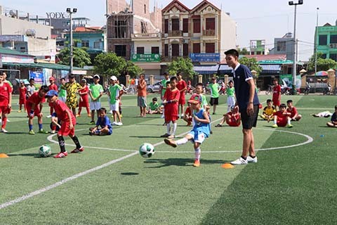 ຫາຍເຢືອງ ສູນບຳລຸງສ້າງນັກເຕະໜຸ່ມ - ảnh 1