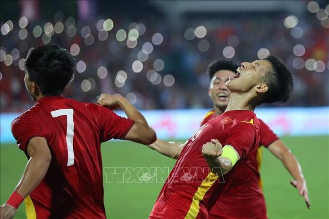 SEA Games 31:  ທິມ​ບານ​ເຕະ U23 ຫວຽດ​ນາມ ຊະ​ນະ U23 ມຽນ​ມາ ແລະ ມີ​ໂອ​ກາດ​ເຂົ້າ​ຮອບ​ຮອງ​ຊະ​ນະ​ເລີດ - ảnh 1