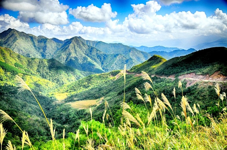 ຫວຽດນາມ ສ້າງຄວາມປະທັບໃຈ​ດ້ວຍບັນດາສະຖານທີ່ທ່ອງທ່ຽວທີ່​ສວຍ​ງາມ - ảnh 3