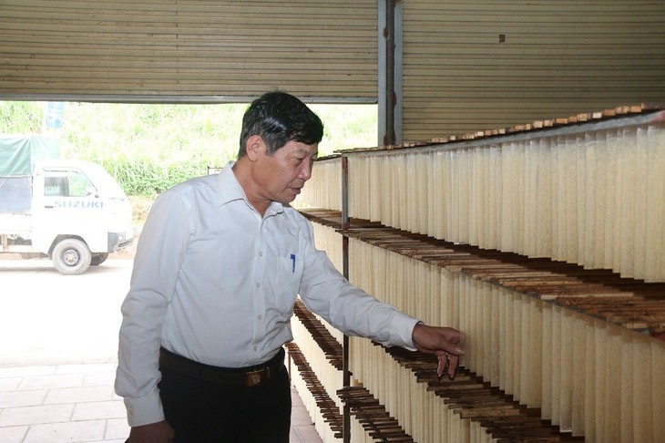 ຕາ​ແສງ ຕຽນ​ທິງ ຮັກ​ສາ​ອາ​ຊີບ​ຫັດ​ຖະ​ກຳ​​​ພື້ນ​ເມືອງ - ảnh 2