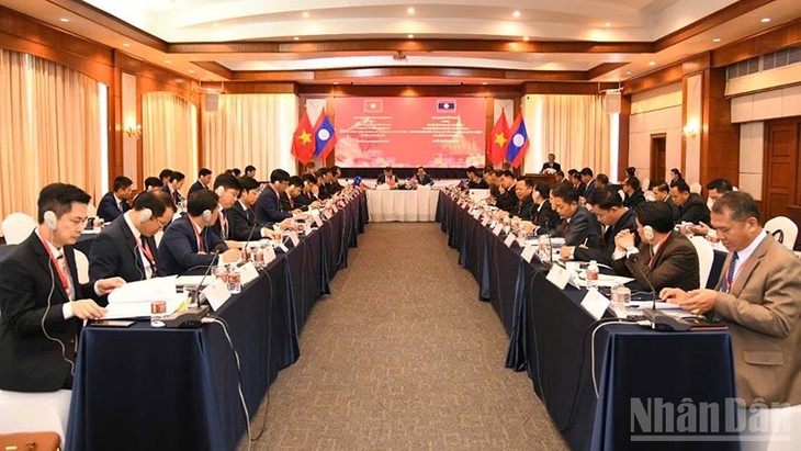 ກະຊວງຕຳຫຼວດ ຫວຽດນາມ ແລະ ລາວ ເພີ່ມທະວີການຮ່ວມມື - ảnh 1