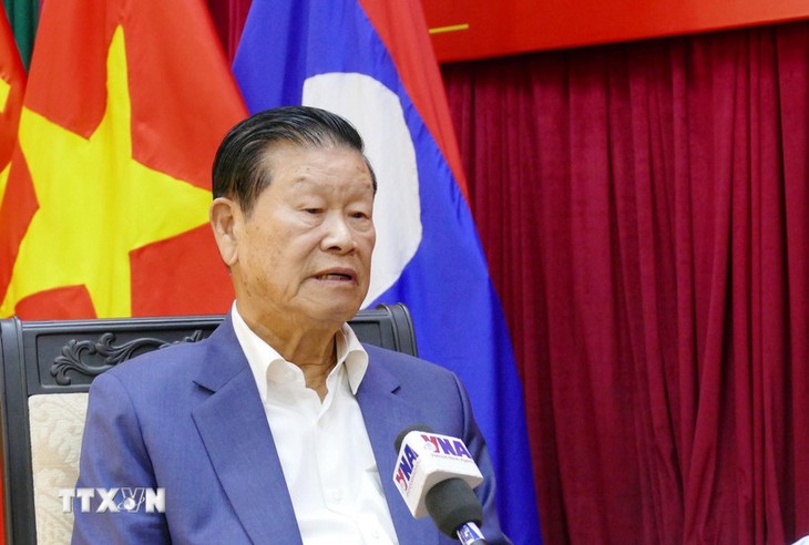 ລາວ ​ຕີ​ລາ​ຄາ​ສູງ​ບັນ​ດາ​ຂີດ​ໝາຍ​ພົ້ນ​ເດັ່ນ​ຂອງ ຫວຽດ​ນາມ ພາຍຫຼັງ 40ປີ ແຫ່ງ​ການ​ປ່ຽນ​ແປງ​ໃໝ່ - ảnh 1