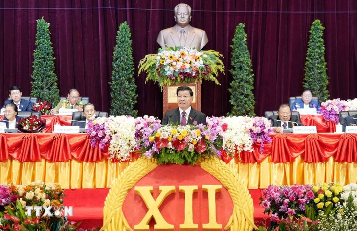 ກອງ​ປະ​ຊຸມ​ໃຫຍ່​ຜູ້​ແທນ​ທົ່ວ​ປະ​ເທດ​ຄັ້ງ​ທີ XII ຂອງ​ພັກ​ປະ​ຊາ​ຊົນ​ປະ​ຕິ​ວັດ​ລາວ ກຳ​ນົດ​ກິດ​ຈະ​ການ​ປ່ຽນ​ແປງ​ໃໝ່​ປະ​ເທດ​ຊາດ - ảnh 1