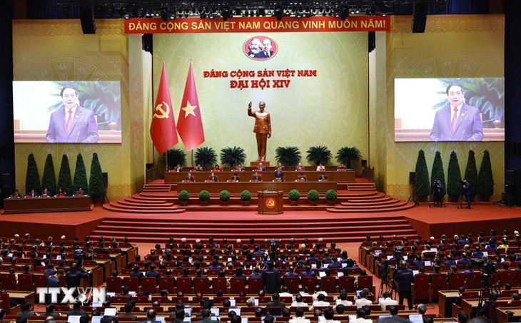 ພິ​ທີ​ອັດກອງ​ປະ​ຊຸມ​ໃຫຍ່ສະ​ໄໝທີ XIV ຂອງ​ພັກ, ທ່ານ​ເລ​ຂາ​ທິ​ການ​ໃຫຍ່ ໂຕ​ເລິມ ໄດ້​ຮັບ​ການ​ເລືອກ​ຕັ້ງ​ເປັນ​ເລ​ຂາ​ທິ​ການ​ໃຫຍ່​ຄະ​ນະ​ບໍ​ລິ​ຫານ​ງານ​ສູນ​ກາງ​ພັກ​ກອມ​ມູ​ນິດ ຫວຽດ​ນາມ ສະ​ໄໝ​ທີ XIV ຄືນ​ໃໝ່ - ảnh 1