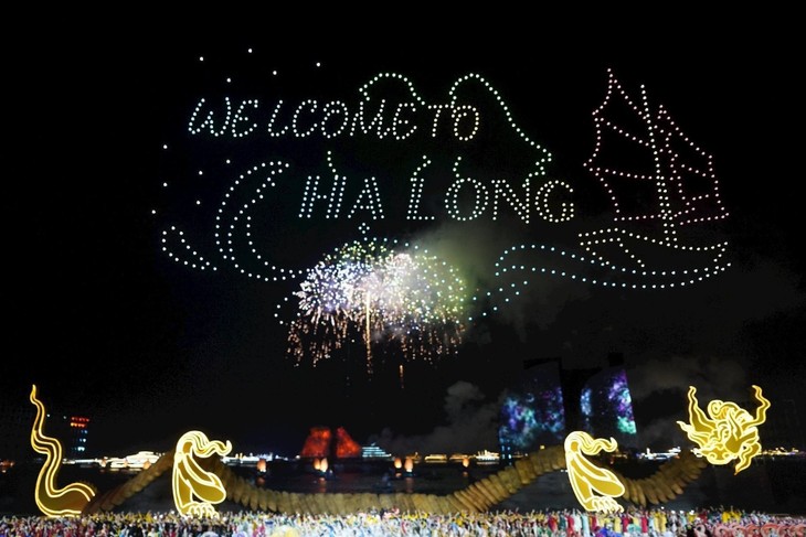 Carnaval ຮະ​ລອງ 2026 - ມະ​ຫັດ​ສະ​ຈັນ​ປະກາຍແຈ້ງໃນ​ສັງ​ກາດ​ໃໝ່ - ảnh 3