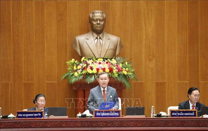 ລາວ ​ໄຂ​ກອງ​ປະ​ຊຸມ​ຄັ້ງ​ປະ​ຖົ​ມ​ມະ​ເລິກ​ສະ​ພາ​ແຫ່ງ​ຊາດ​ສະ​ໄໝ​ທີ X - ảnh 1