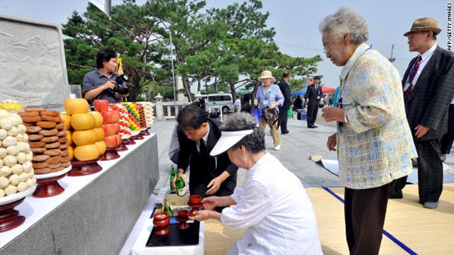 North, South Korea agree to talks on reuniting families  - ảnh 1