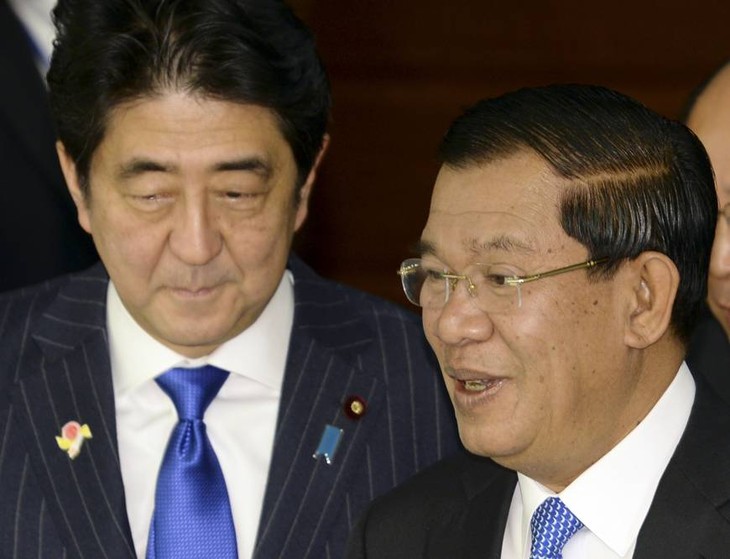 Japan, Cambodia upgrade ties to strategic partnership - ảnh 1