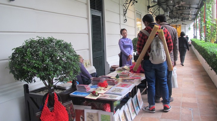 Traditional Vietnamese market at Hanoi Sofitel Metropole  - ảnh 1