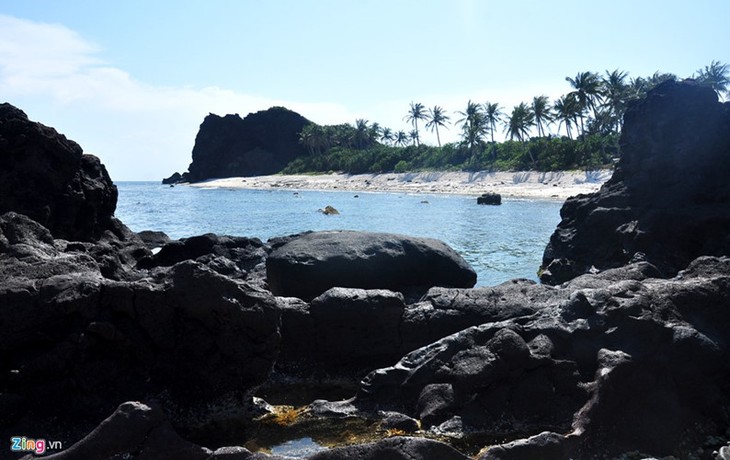 Amazing geological heritage in Ly Son island - ảnh 10