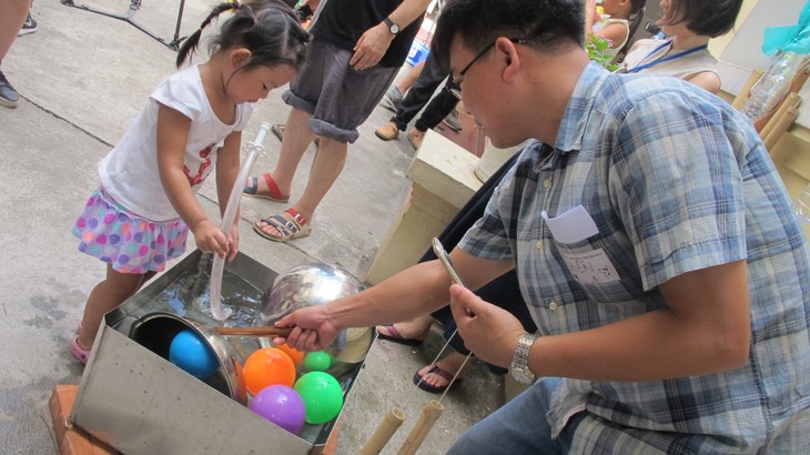 Hanoi Collective Orchestra performs with home-made instruments - ảnh 5