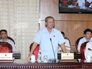 Reunión plenaria de Comisión de Defensa y Seguridad del Parlamento vietnamita - ảnh 1