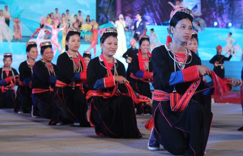 El Carnaval de Ha Long 20l3, insignia turística de Quang Ninh - ảnh 3