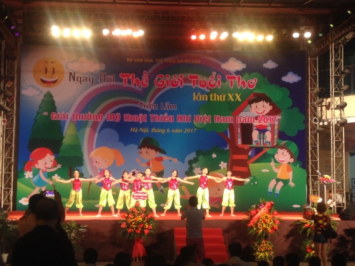 Inauguran el Festival “Mundo Infantil” en ocasión del Día Internacional de la Infancia en Vietnam - ảnh 1