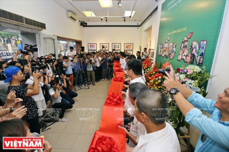 Celebran una conferencia sobre las actividades periodísticas en Hanói - ảnh 1