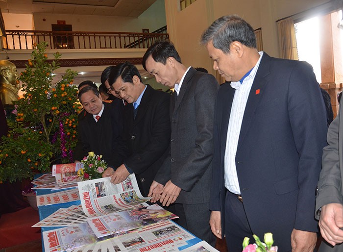 Dien Bien y Bac Giang celebran Festival Primaveral de la Prensa 2018 - ảnh 1