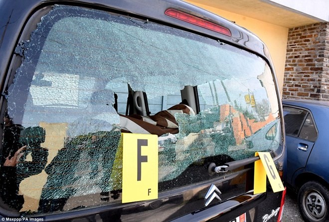 Abatido el autor de la toma de rehenes en un supermercado en Francia - ảnh 1