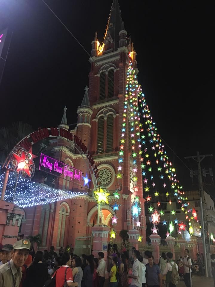 Ambiente navideño en ciudad que lleva nombre del Tío Ho - ảnh 2